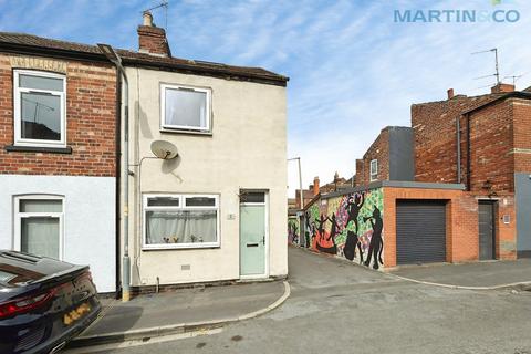 2 bedroom end of terrace house for sale, Clinton Terrace, Gainsborough