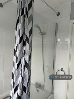 2 bedroom flat to rent, Locking Road, Weston-Super-Mare, BS22