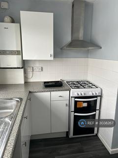 2 bedroom flat to rent, Locking Road, Weston-Super-Mare, BS22