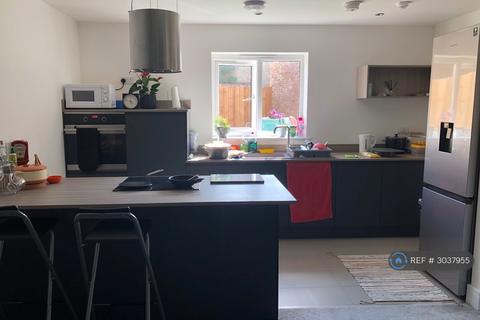 2 bedroom flat to rent, Braid Court, Luton, LU2