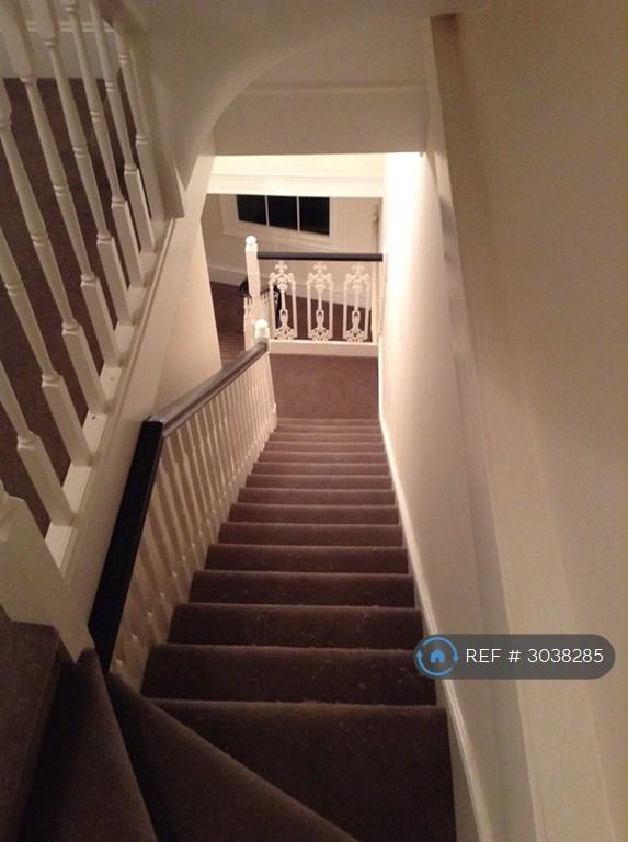 Apartment in London - View 2