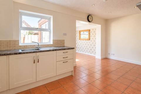 2 bedroom semi-detached house to rent, Highgate, Kings Lynn