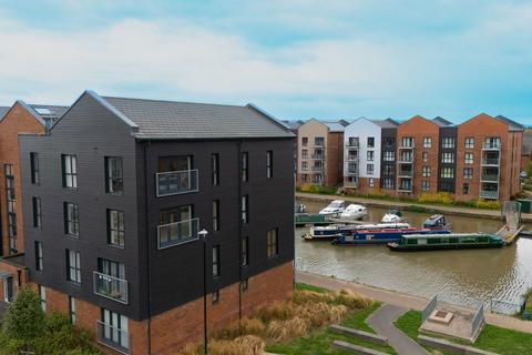 2 bedroom apartment to rent, Hobbs Way, Gloucester, GL2