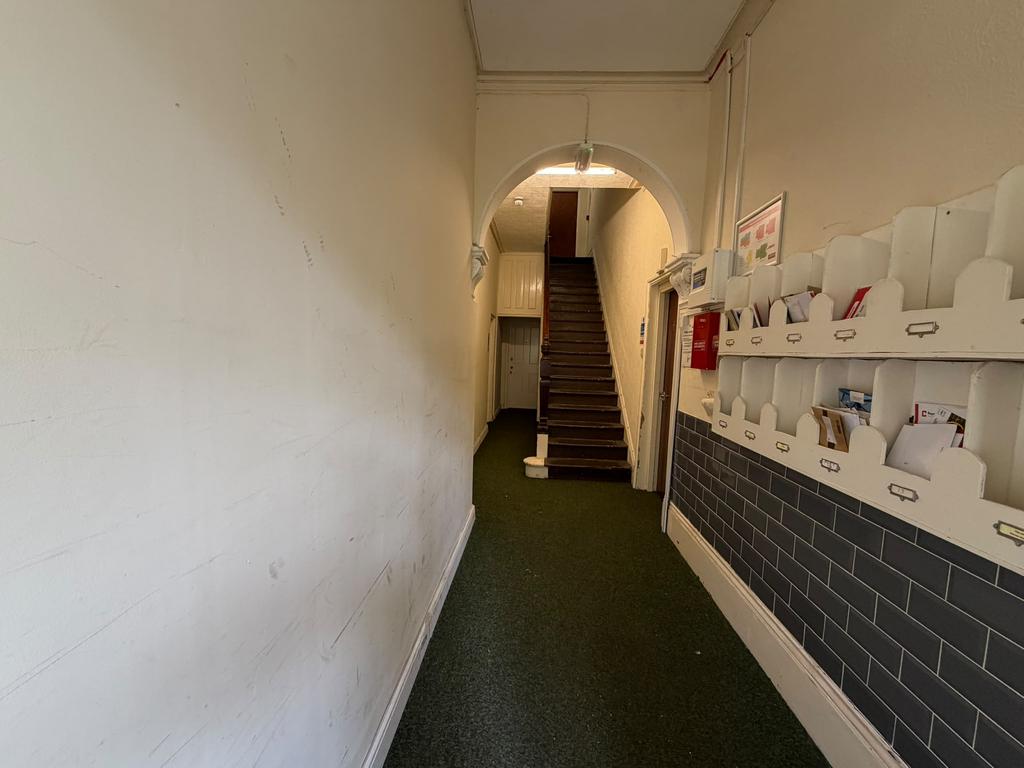 Apartment in Nottingham - View 3