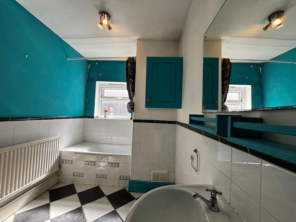 Apartment in Bristol, Wapping Wharf, Spike Island - View 5
