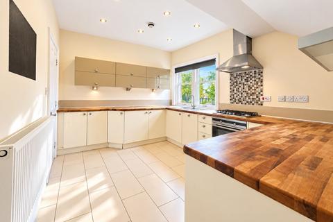undefined, STUNNING VIEWS, Apartment 3, St. James Court, 8 Stow Park Circle, Newport, NP20 4HE