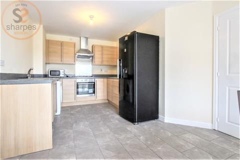 6 bedroom house to rent, Belhouse Avenue, Thurrock, East of England