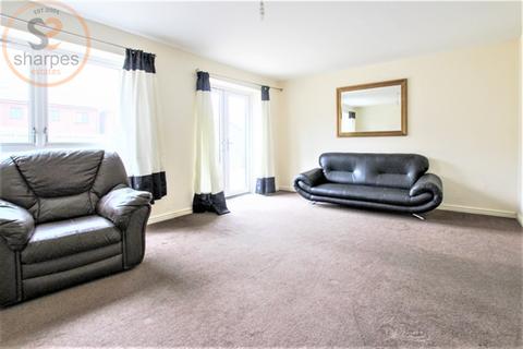6 bedroom house to rent, Belhouse Avenue, Thurrock, East of England