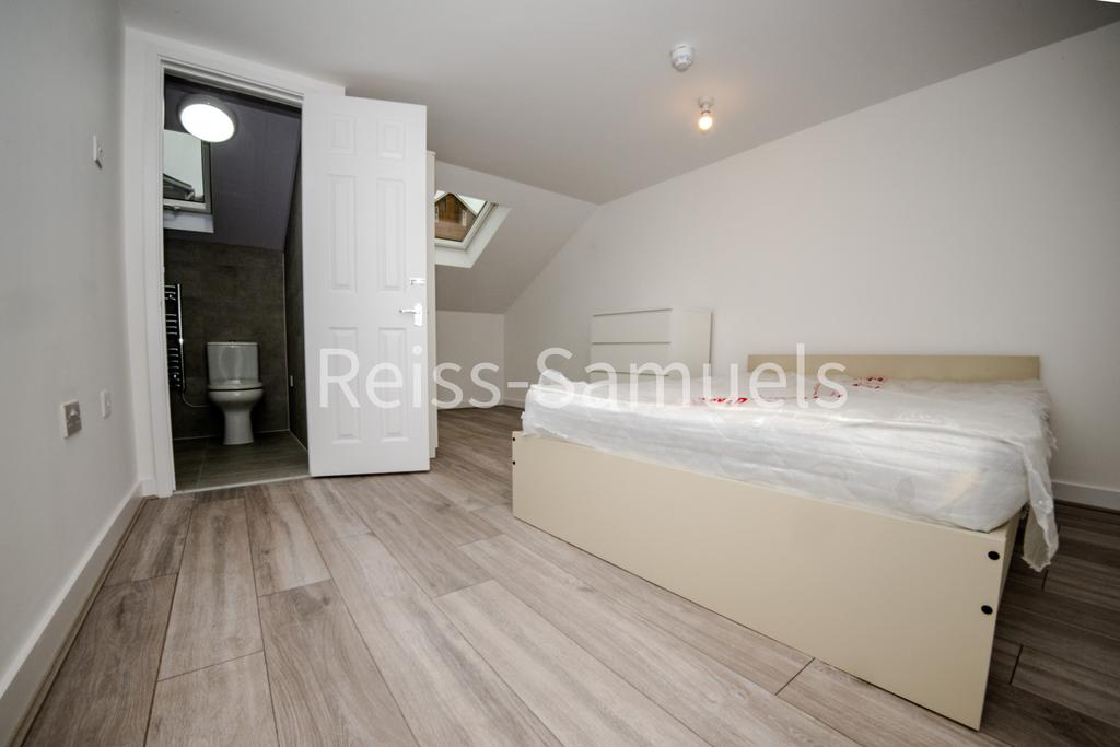 House in London, Cyclops Wharf, Isle of Dogs - More