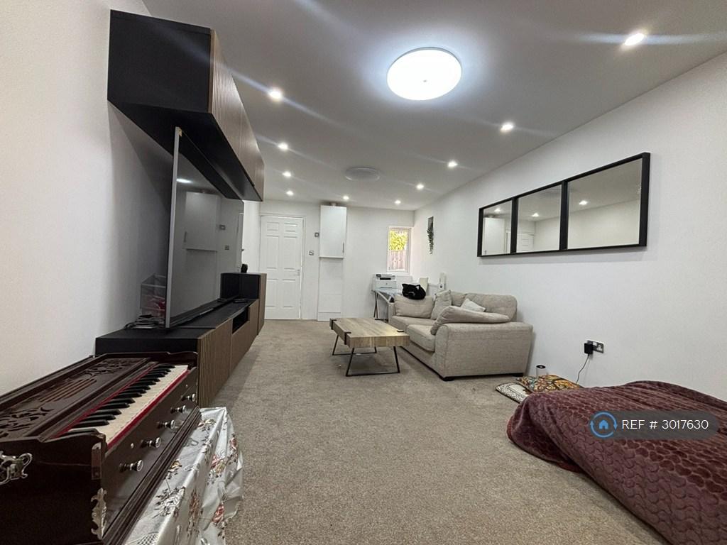 House in Dagenham - View 4