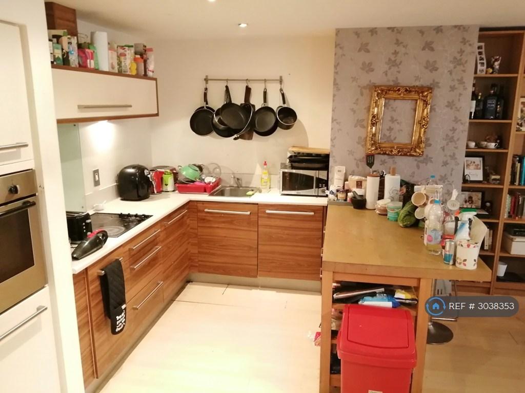 Apartment in Birmingham, West Midlands - More