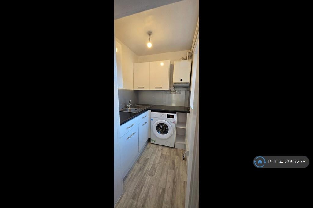 House in Leicester, City of Leicester - View 4