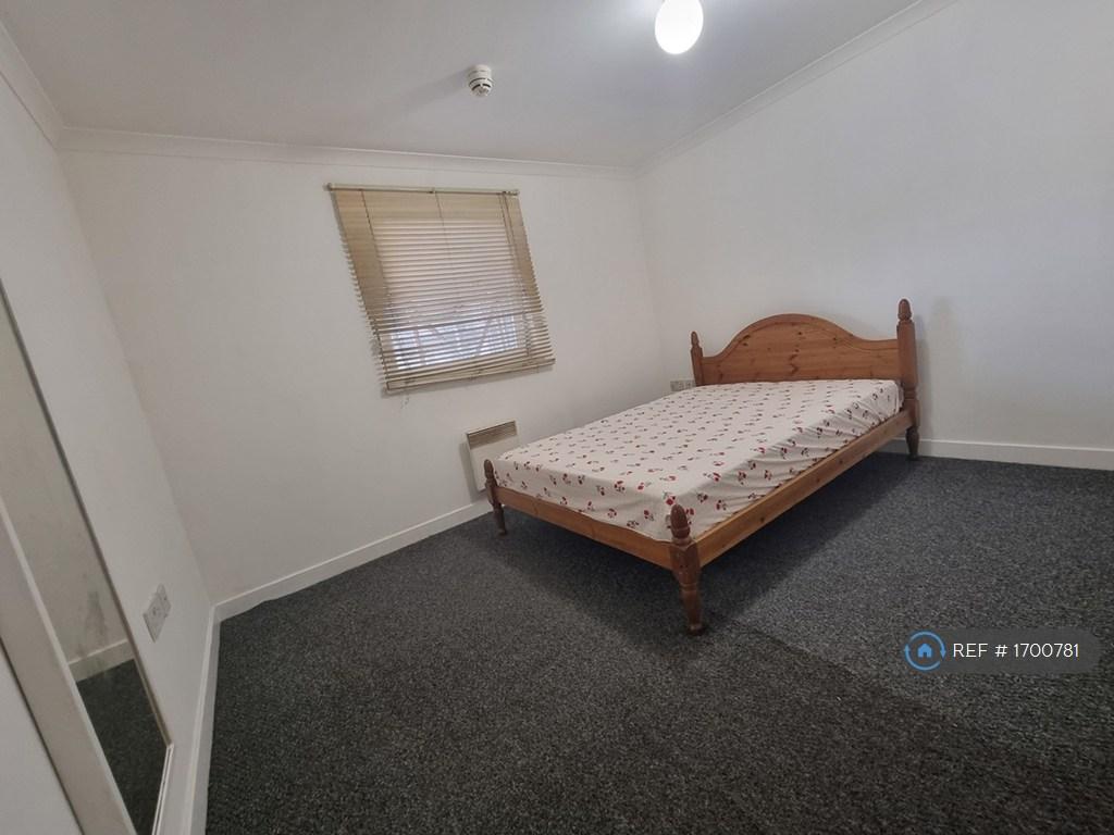 Apartment in Wembley - More