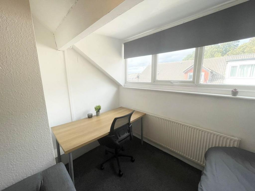 House in Leeds, Kirkstall - View 3