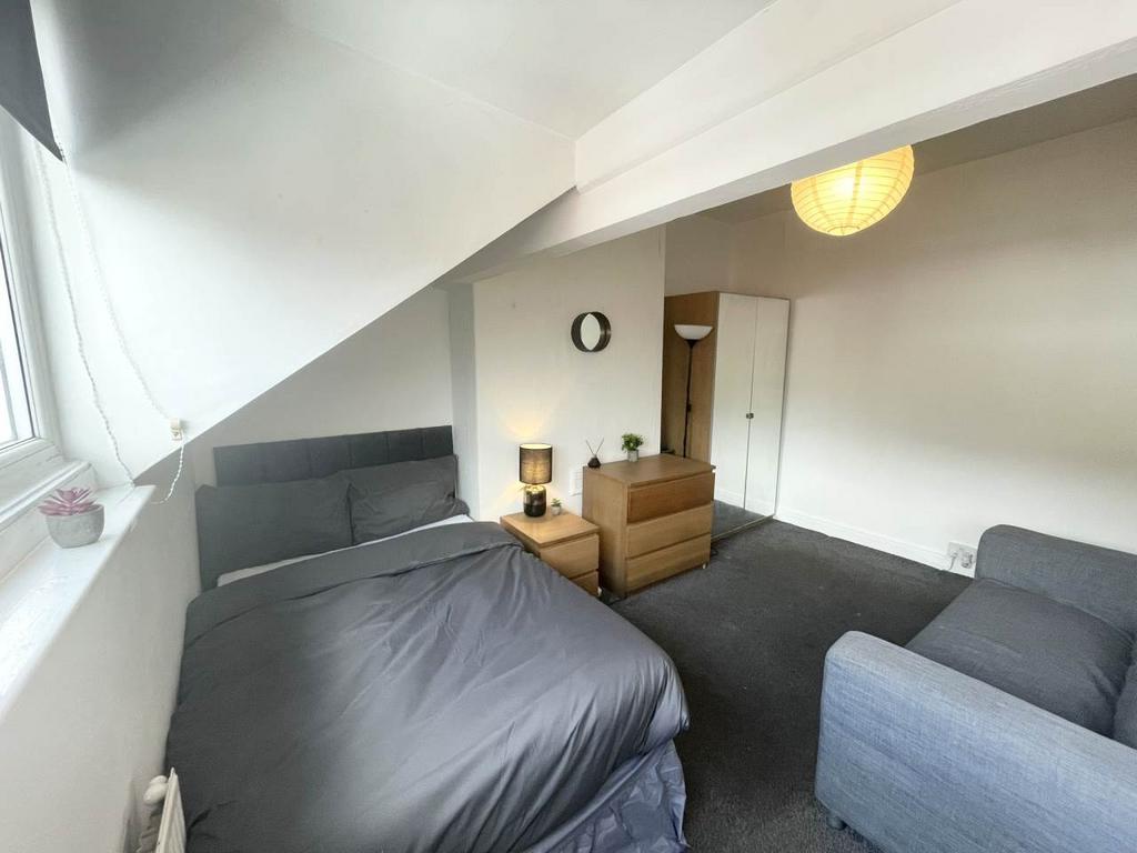 House in Leeds, Kirkstall - View 4