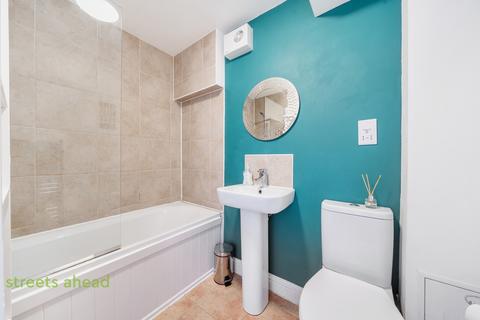 2 bedroom apartment for sale, Suffolk Road, London, SE25