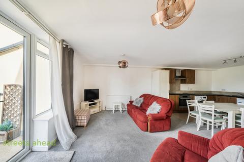 2 bedroom apartment for sale, Suffolk Road, London, SE25