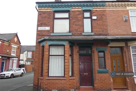 2 bedroom terraced house to rent, Tintern St, Manchester, M14