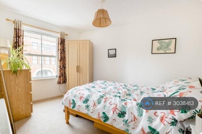 Apartment in Bristol - View 3