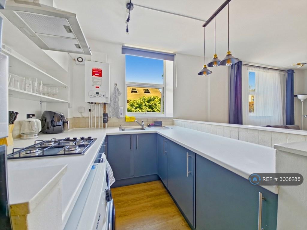 Apartment in London - View 5