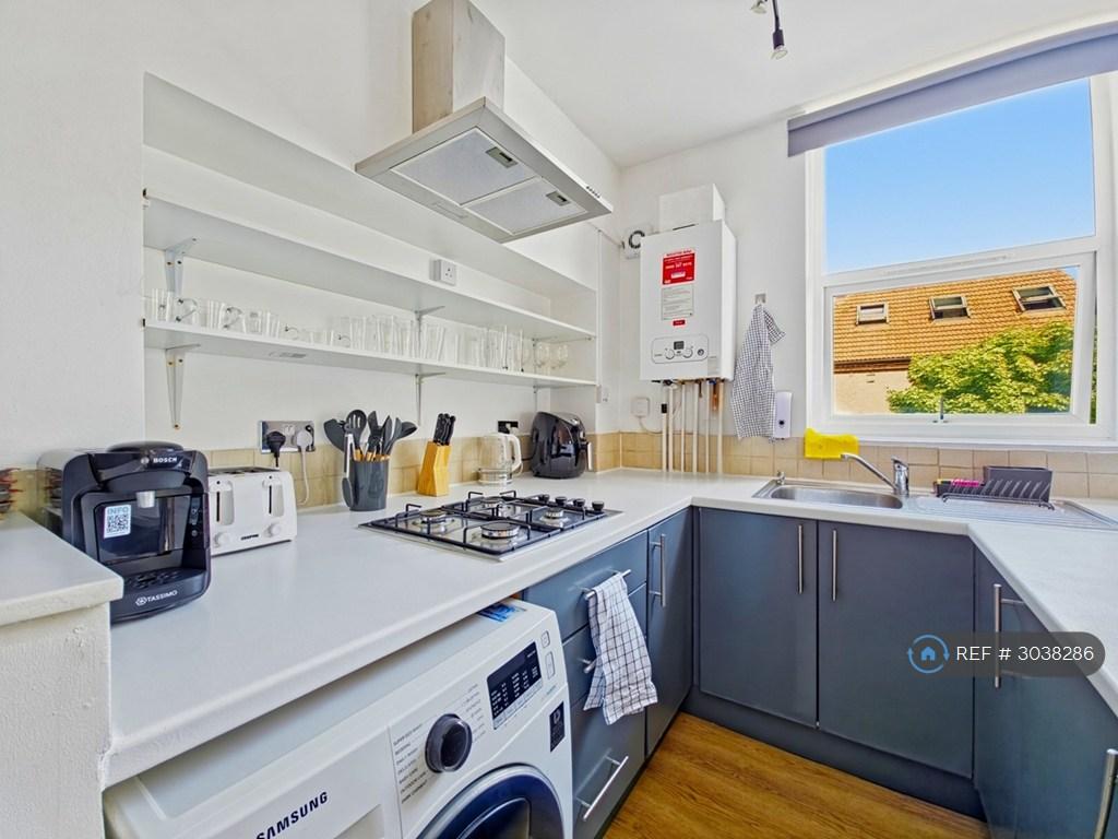 Apartment in London - More