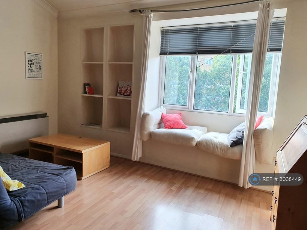 Apartment in London - View 2