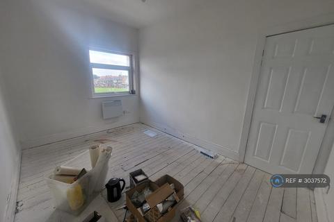2 bedroom flat to rent, Vincent Street, Peterlee, SR8