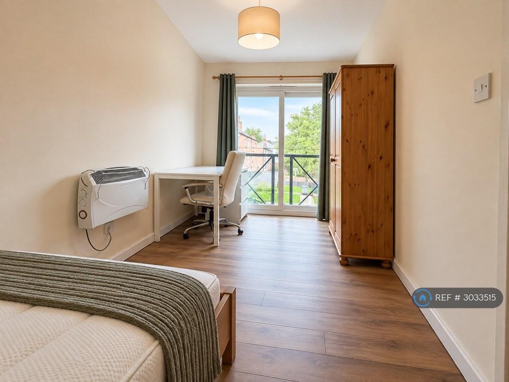 Apartment in Sheffield, South Yorkshire - View 4