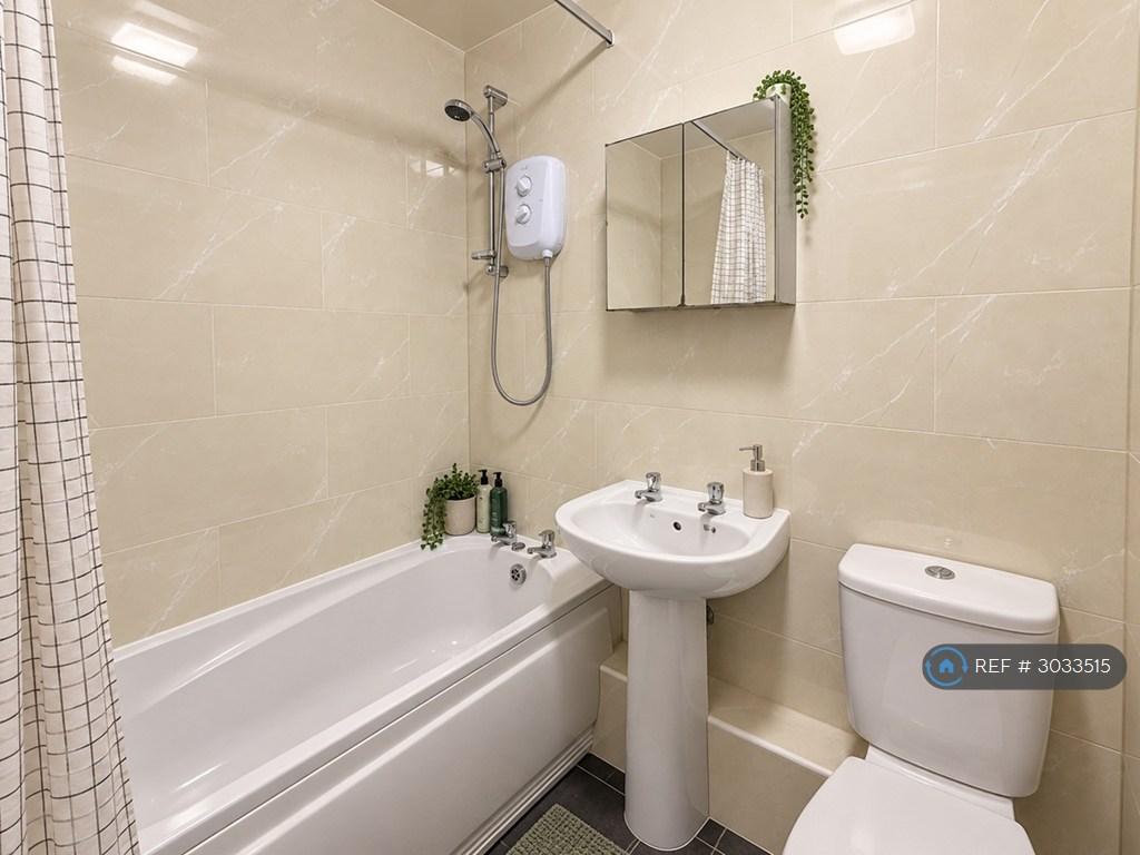 Apartment in Sheffield, South Yorkshire - More