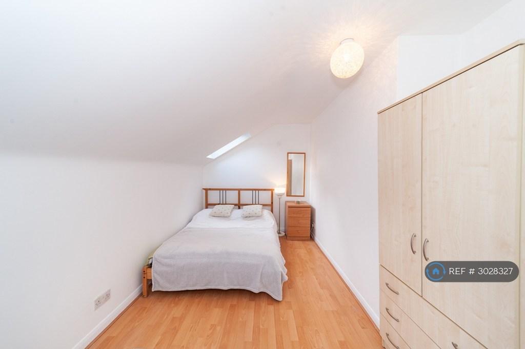 Apartment in London - View 5