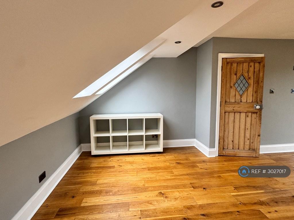 House in London, Selhurst - More