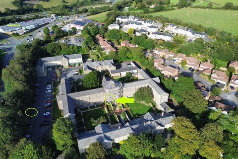 undefined, Yew Tree Court, Truro NO ONWARD CHAIN