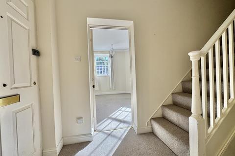 undefined, Yew Tree Court, Truro NO ONWARD CHAIN