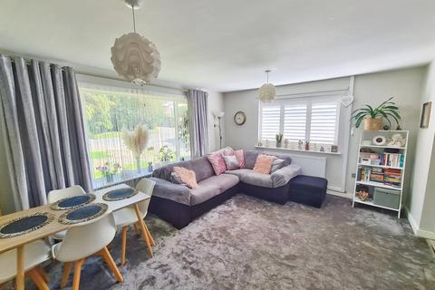 3 bedroom detached bungalow for sale, Frensham Lane, Lindford, GU35