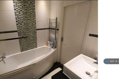undefined, Lyndhurst Road, Tilehurst, Reading, RG30
