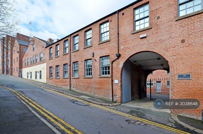 Apartment in Sheffield, South Yorkshire - View 3