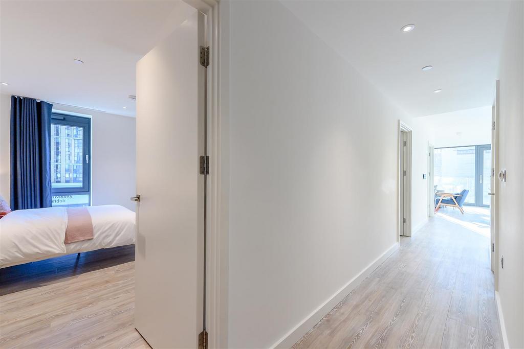 Apartment in London - View 5