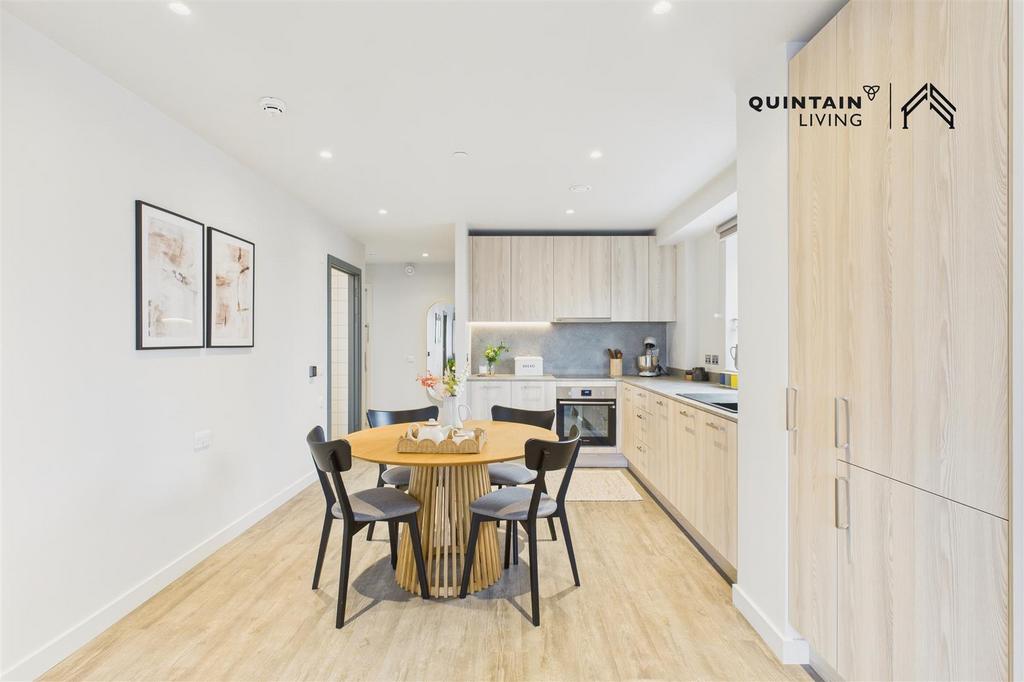 Apartment in London - View 2