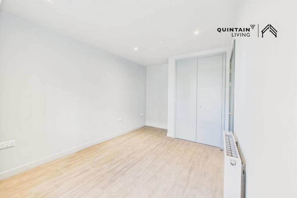 Apartment in Wembley Park - View 5