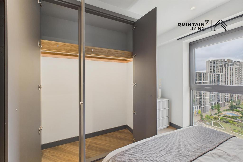 Apartment in Wembley - View 5