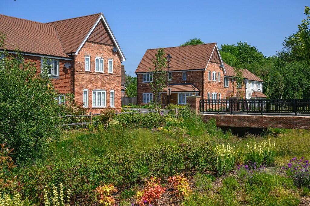 House in Cranleigh - View 4