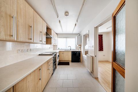 4 bedroom terraced house for sale, Woodridge Way, Northwood, HA6