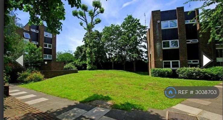 Apartment in Strawberry Hill - View 5