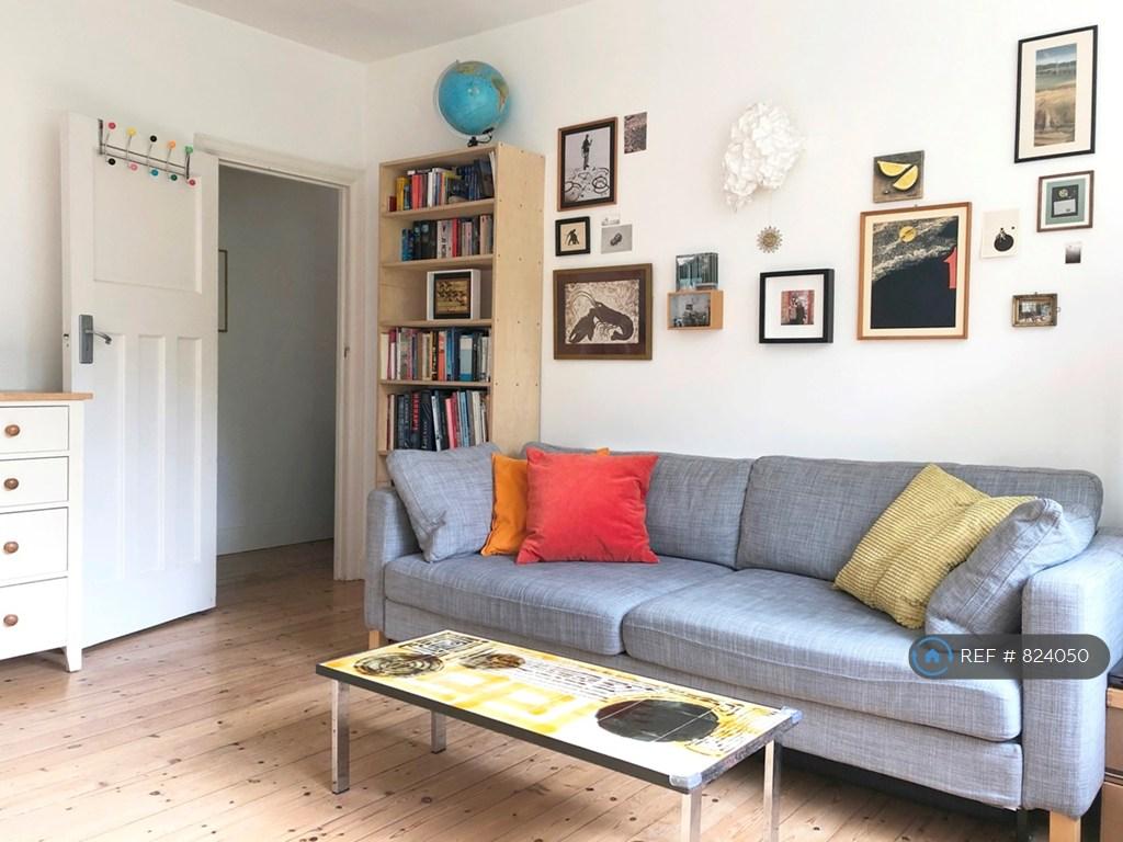Apartment in London - View 2