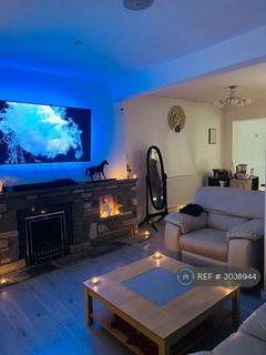 3 bedroom end of terrace house to rent, Keats Way, West Drayton, UB7