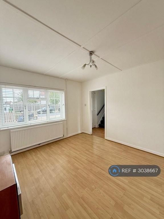 House in Chessington - View 3