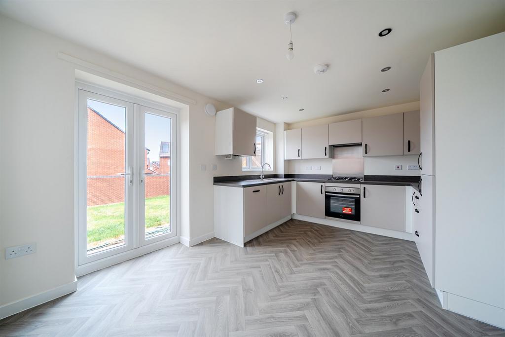 House in Nottingham - View 4