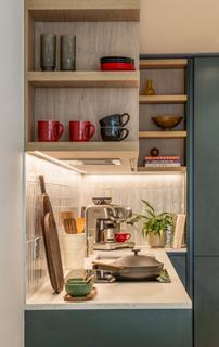Studio to rent, The Maple, NW2
