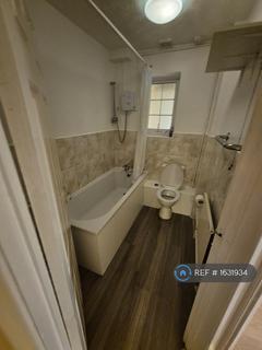 3 bedroom terraced house to rent, Chesford Road, Luton, LU2
