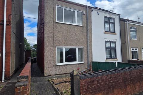 2 bedroom semi-detached house to rent, Chesterfield Road, North Wingfield, S42